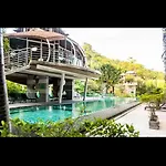 Emmerald Terrace Ressort